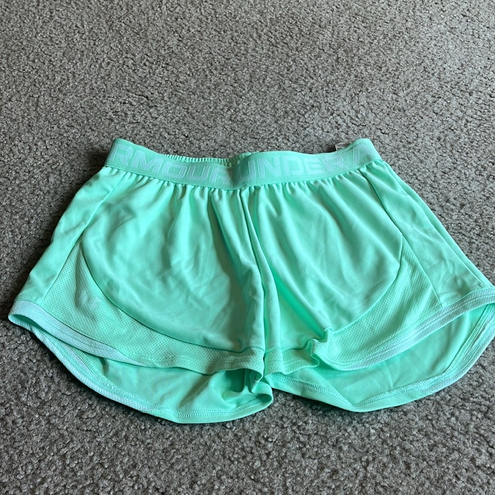 Under Armour loose workout shorts